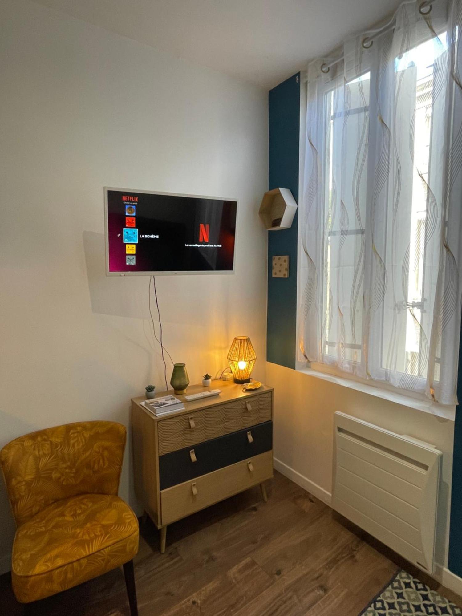 Chez Jean-Yves Et Zoe - La Boheme - Au Calme, Tres Propre, Proche Parkings Apartment Niort Exterior foto